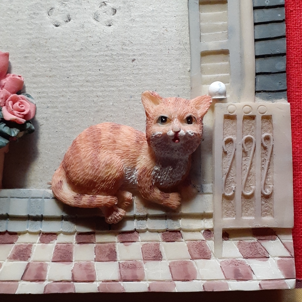 Cat and Roses Picture Frame - Picture 5 of 10